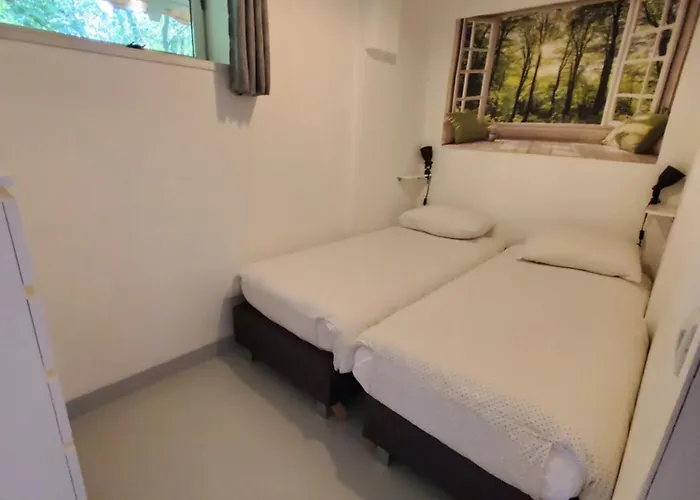 Les De Διαμέρισμα *